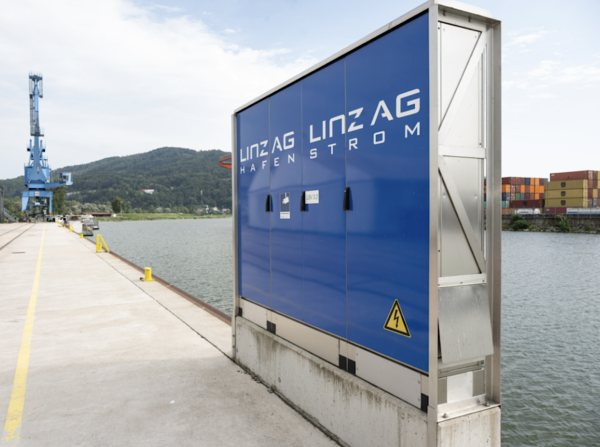 LINZ AG Landstrom Trafo (c) Fotokerschi